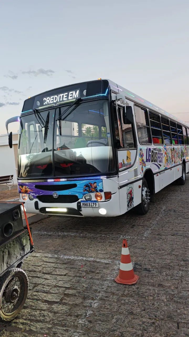 Ônibus da alegria  - Foto 2