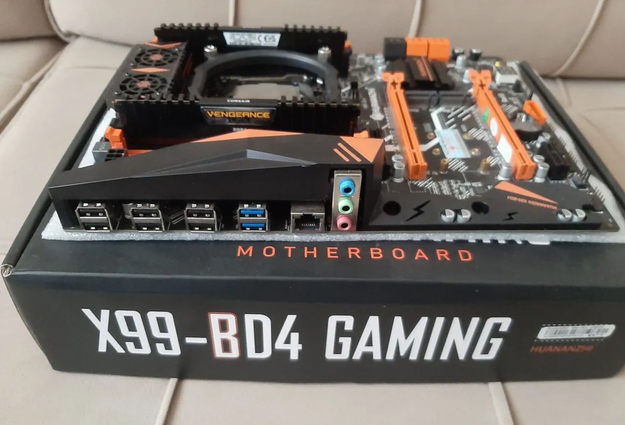 Placa mãe HUANANZHI X99 com Processador  - Foto 2