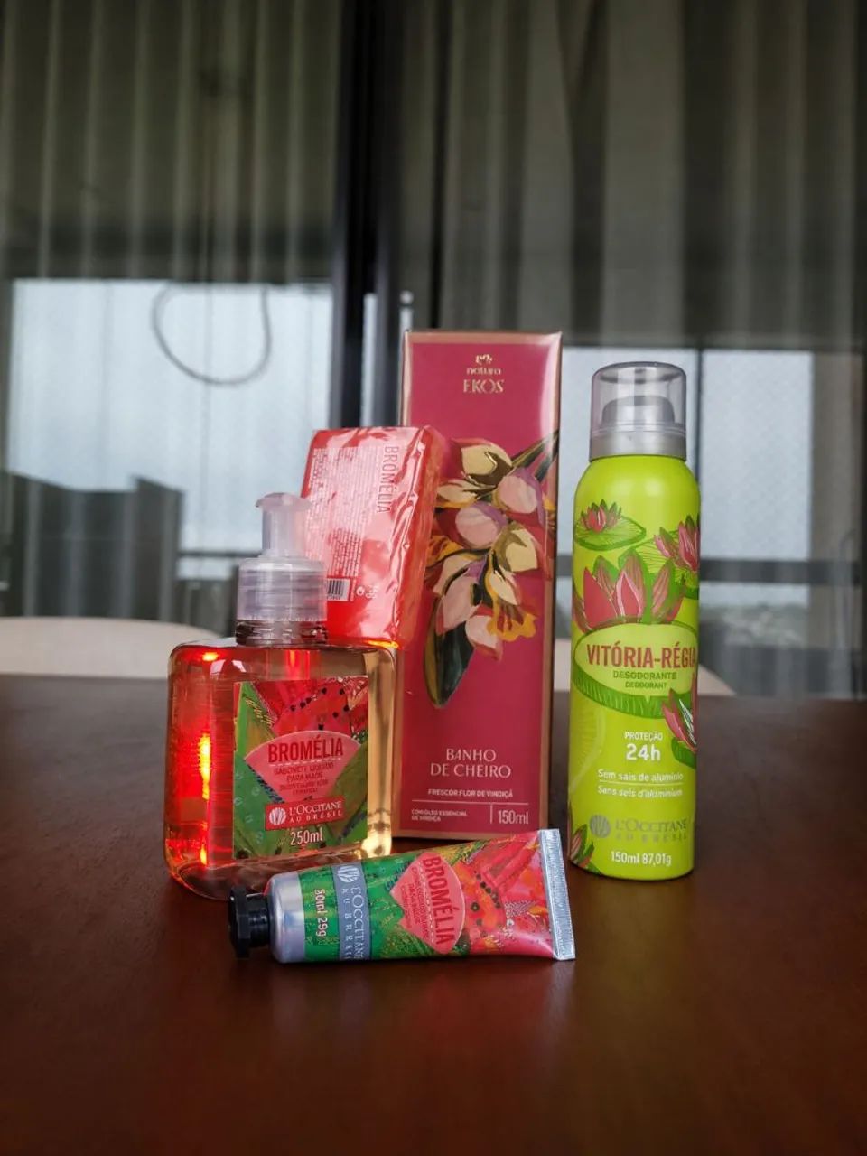 Kit Bromélia e Vindicá (LOccitane Au Brésil e Natura)