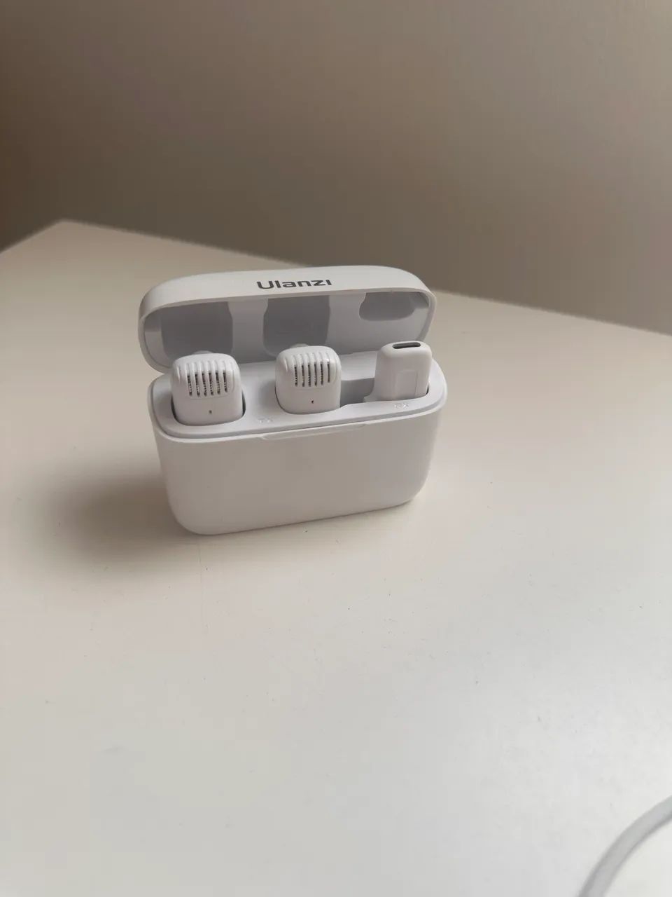 Microfone Ulanzi J12 original com 2 microfones para iPhone - Foto 4