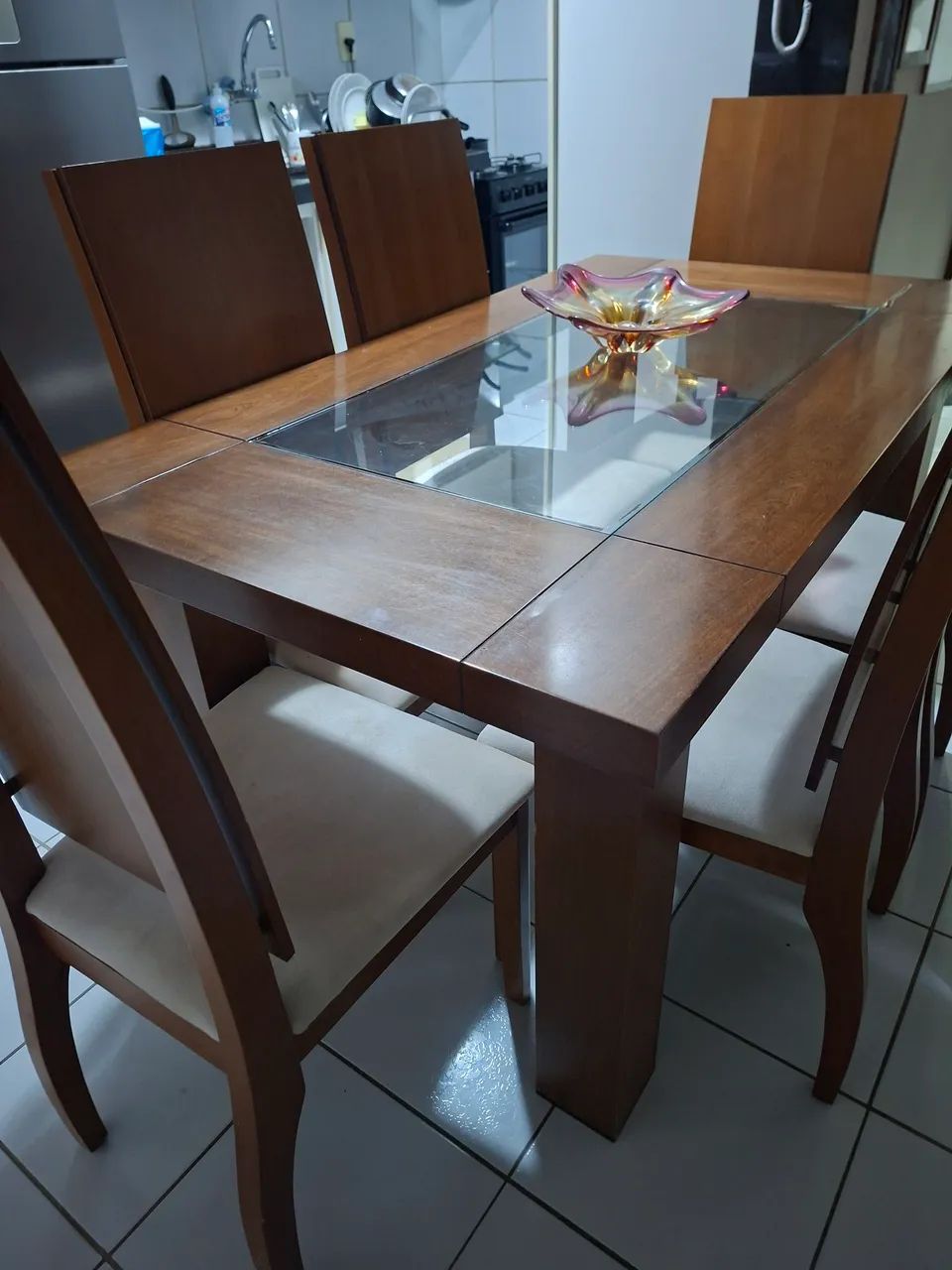 Mesa de 6 lugares.