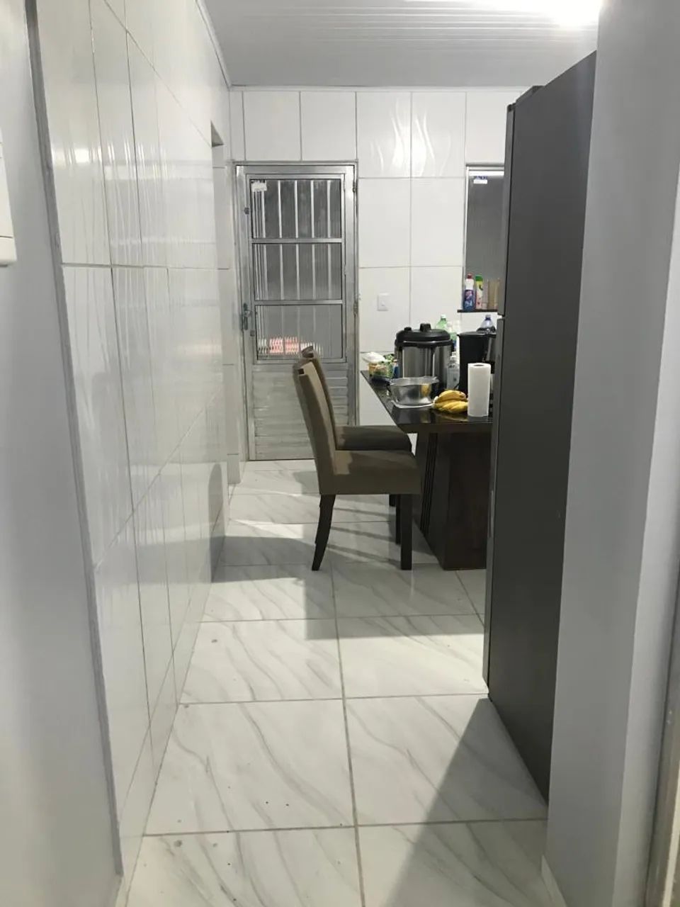 Casa com 3 Quartos, Garagem e Quintal - Foto 2