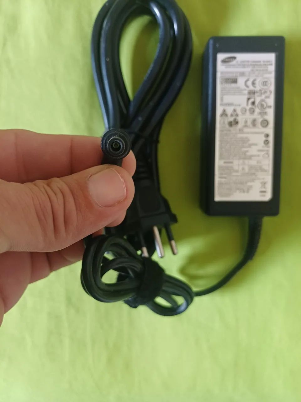 Fonte Para Notebook Samsung Original. Promoçao - Foto 4