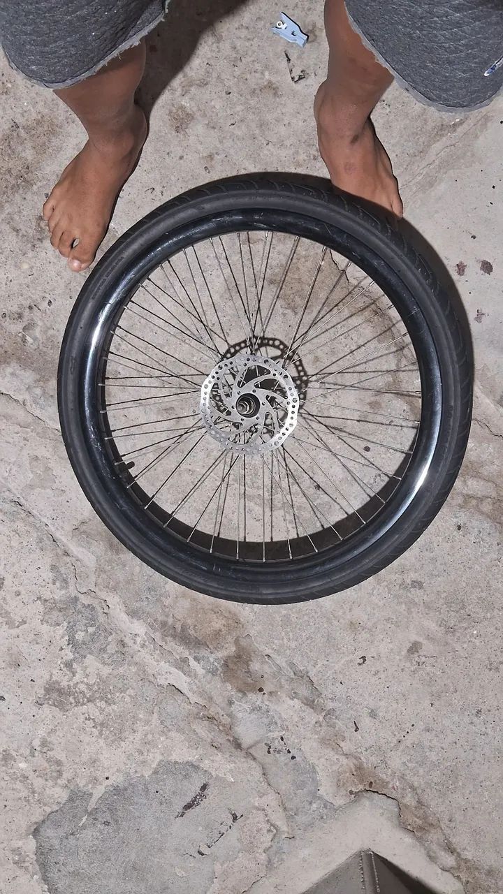Roda de bicicleta frontal aro 26  - Foto 4
