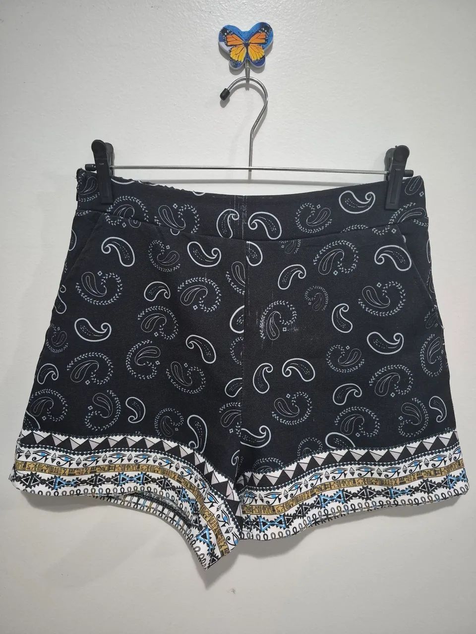 Short estampado preto M
