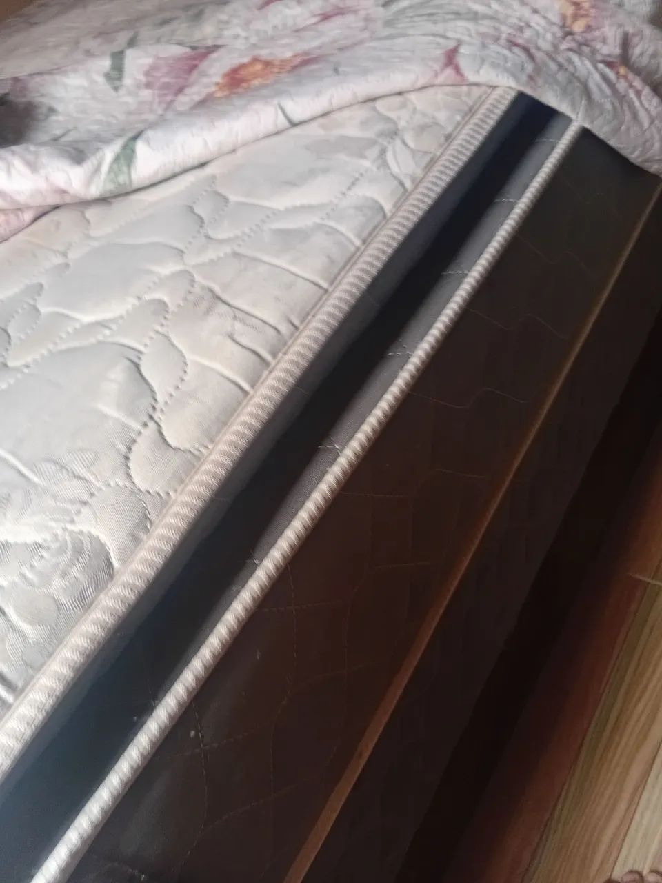 Cama de casal e colchão muito bom - Foto 5