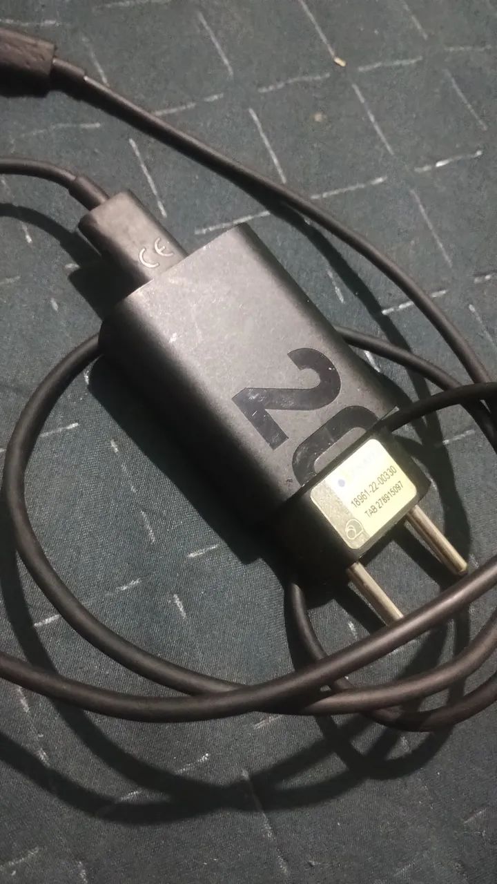 VENDO CARREGADOR ORIGINAL 