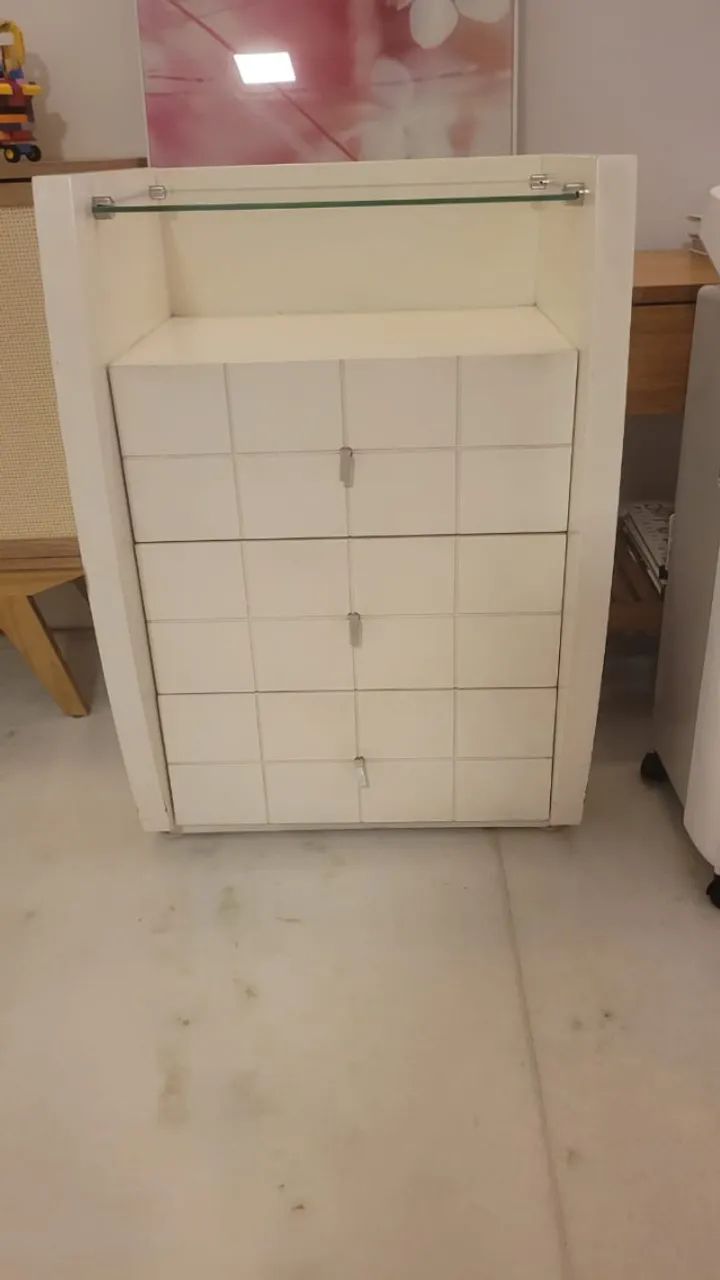 Mesa de Cabeceira em laca Studio do Sono