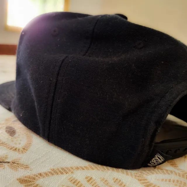 boné aversion snapback aba reta preto - model world league - Foto 3