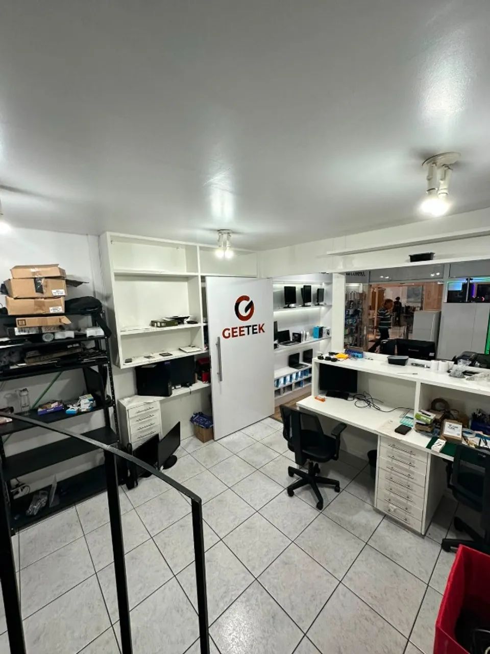 REPASSE DE PONTO COMERCIAL COM MOBILIÁRIO NO CENTRO DE CURITIBA - Foto 5