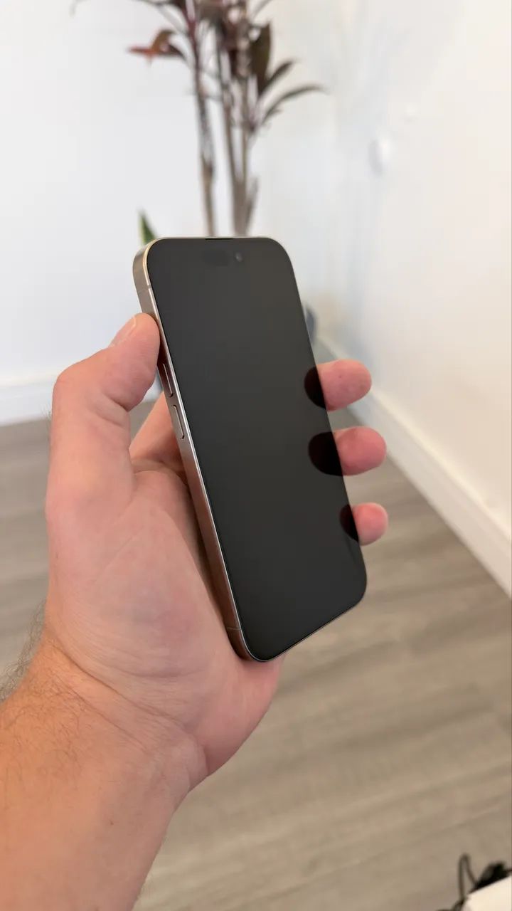 iPhone 15 Pro 128gb - Titanium natural  - Foto 2