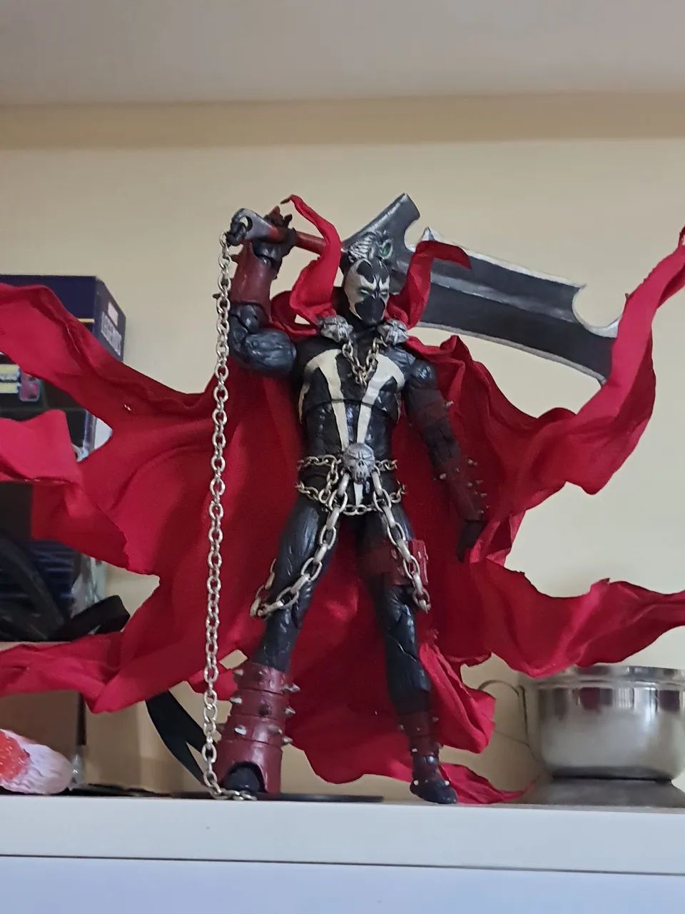 Spawn mk11 original com capa e correntes.