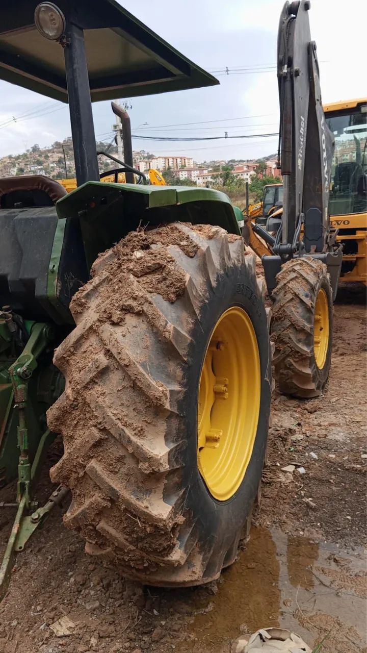 Vendo trator John  Deere 5600 2206 - Foto 4