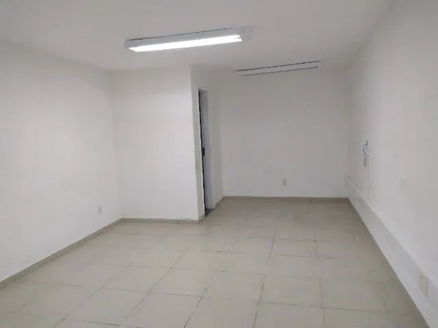 Aluguel Escritório - Sala com sanitário - 24,00m² - Foto 2