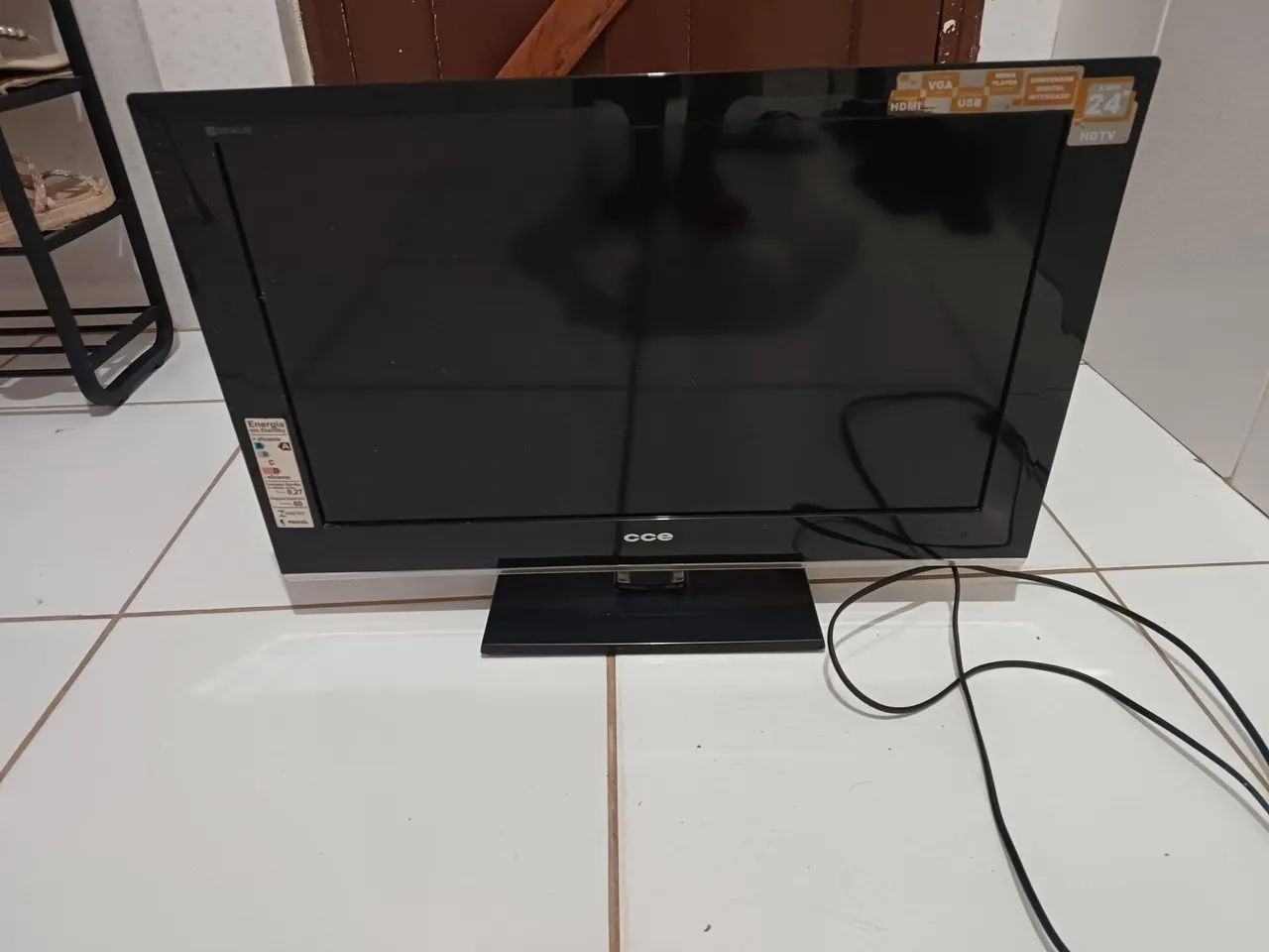 TV LCD CCE 24 polegadas 