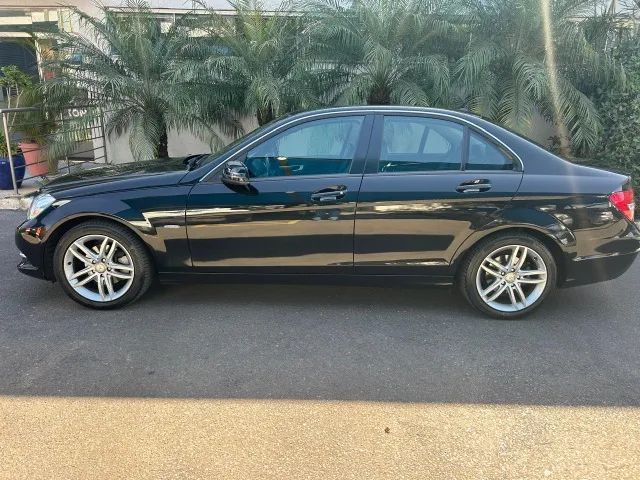 Mercedes-Benz C-180 CGI Classic 1.8 16V 156cv Aut. 2012