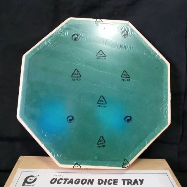  Jogo de Dados  Octógono Lacrado    com mesa em madeira forrada de coleção  com a caixa  - Foto 5