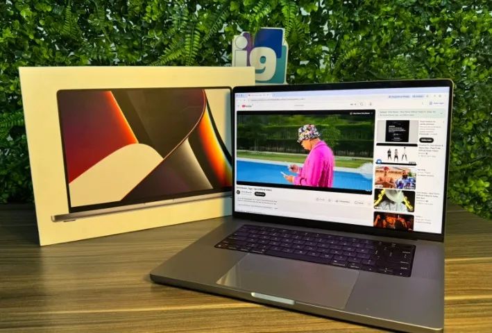 MacBook Pro 2021  A2485  Cor Silver  Apple M1 PRO  - Foto 3