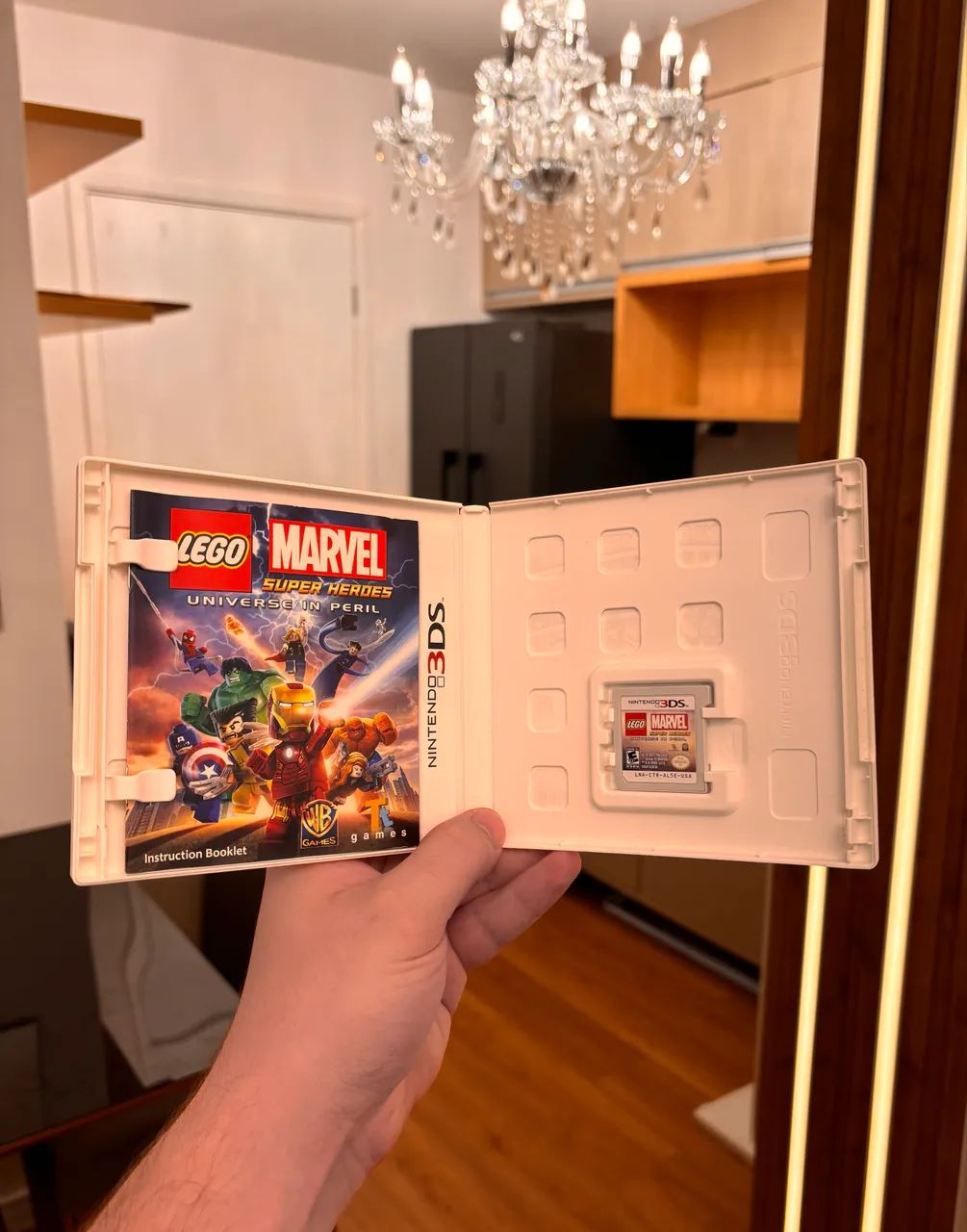 Lote de jogos Lego Nintendo 3ds: Marvel Super Heroes, Batman 2 e Pirates Of the Caribean - Foto 3