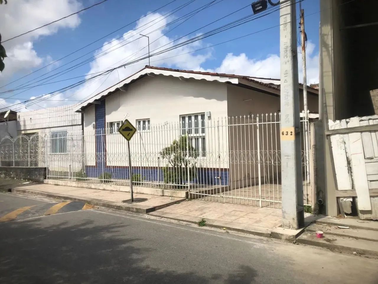 Ponto Comercial para Venda em Estância, Centro, 2 banheiros, 1 vaga