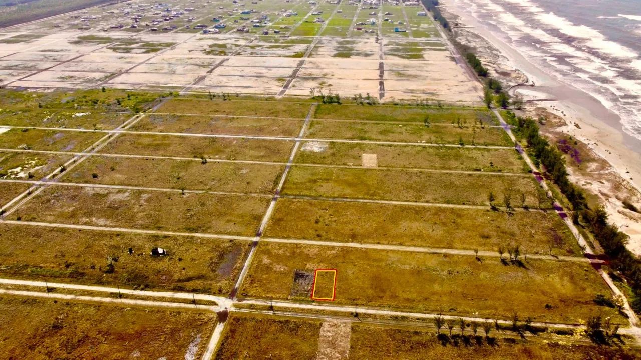 Terreno na avenida B acesso principal da praia - Foto 2