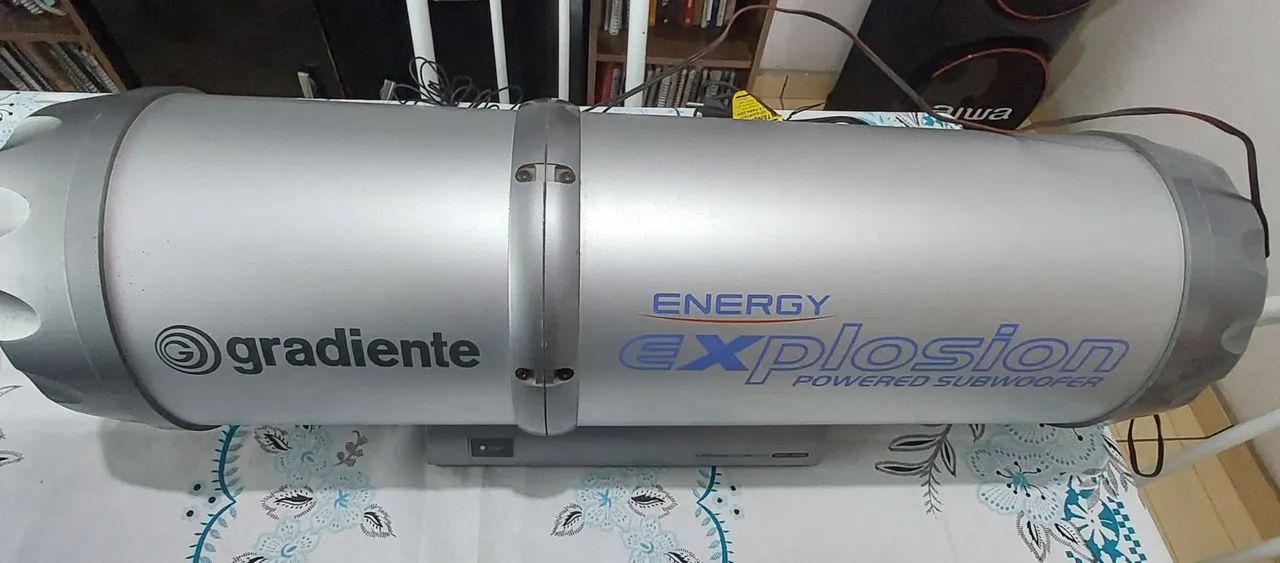 Subwoofer Gradiente Energy Explosion (Bazuca) - Conservado e completo