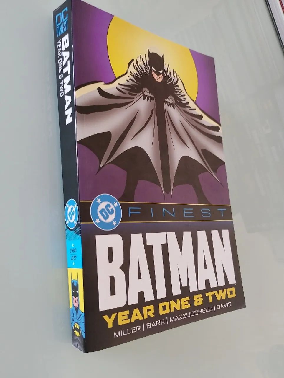 DC Finest Batman Year One & Two Importado TPB - Foto 3