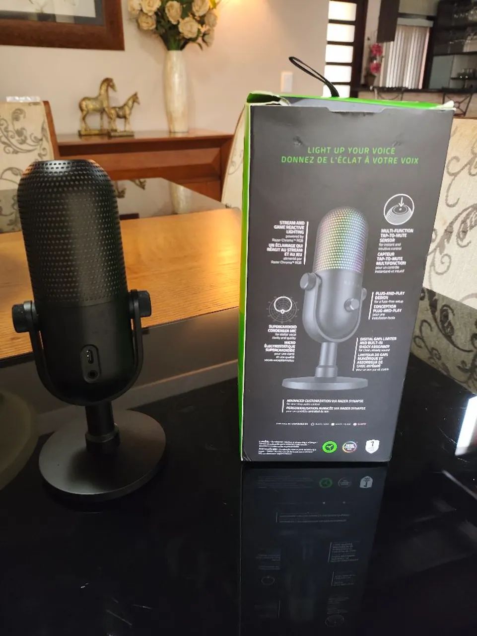 Microfone Gamer - Razer Seiren V3 Chroma - Foto 2