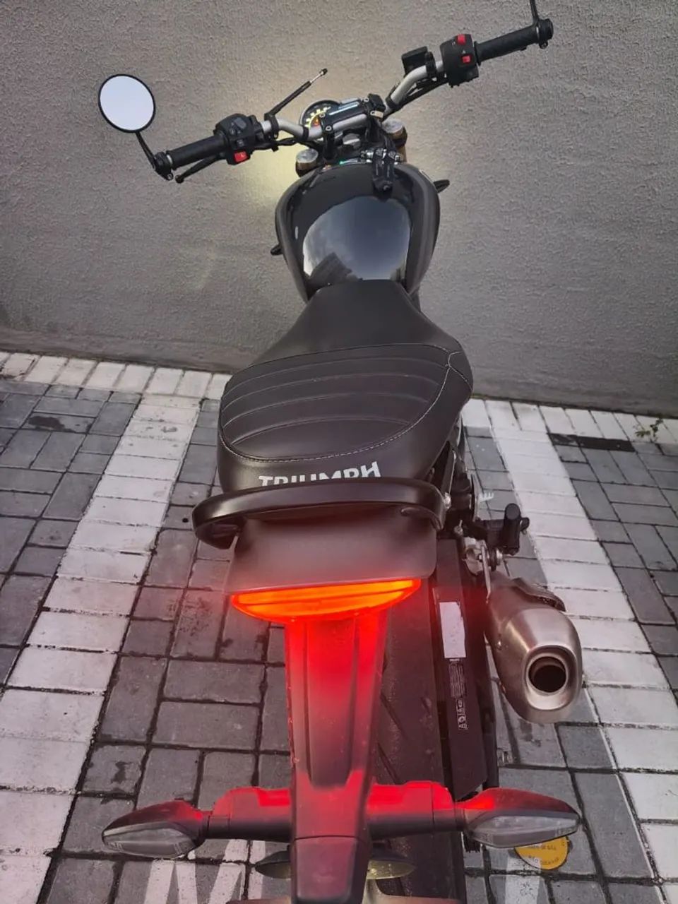 TRIUMPH SPEED 400 - Foto 4
