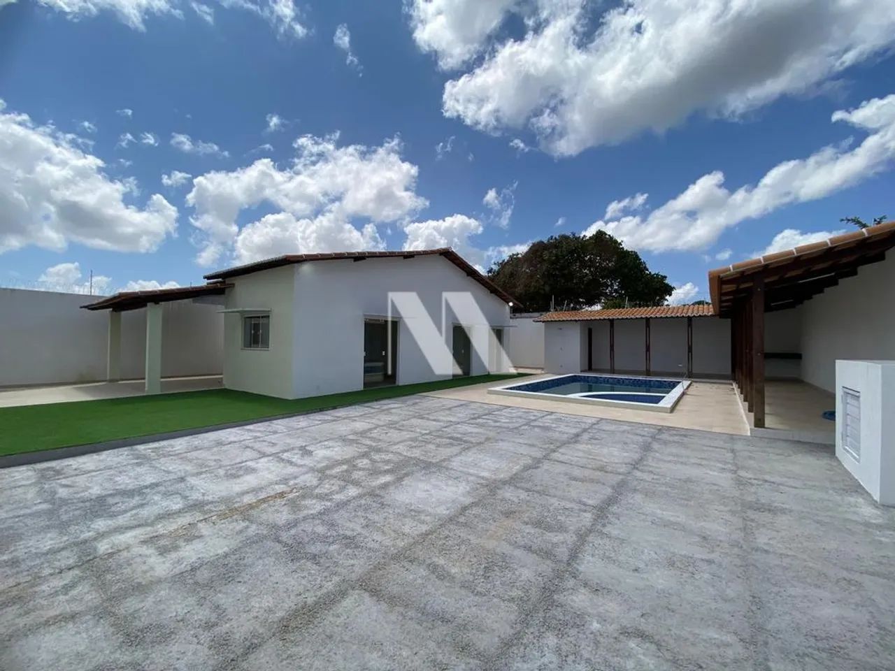 Casa com 3 quartos mais piscina em Cajupiranga