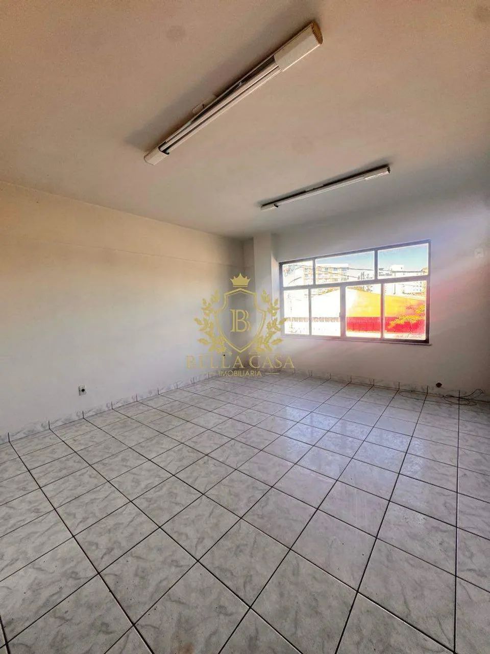Sala Comercial para Locação no Centro de Araruama/RJ!!!