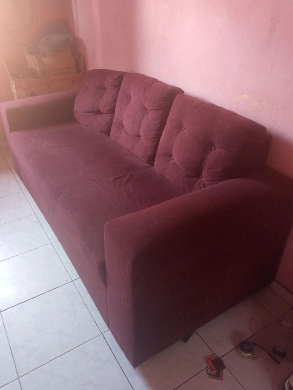 Sofá semi novo, vinho, em boas condições,  - Foto 2