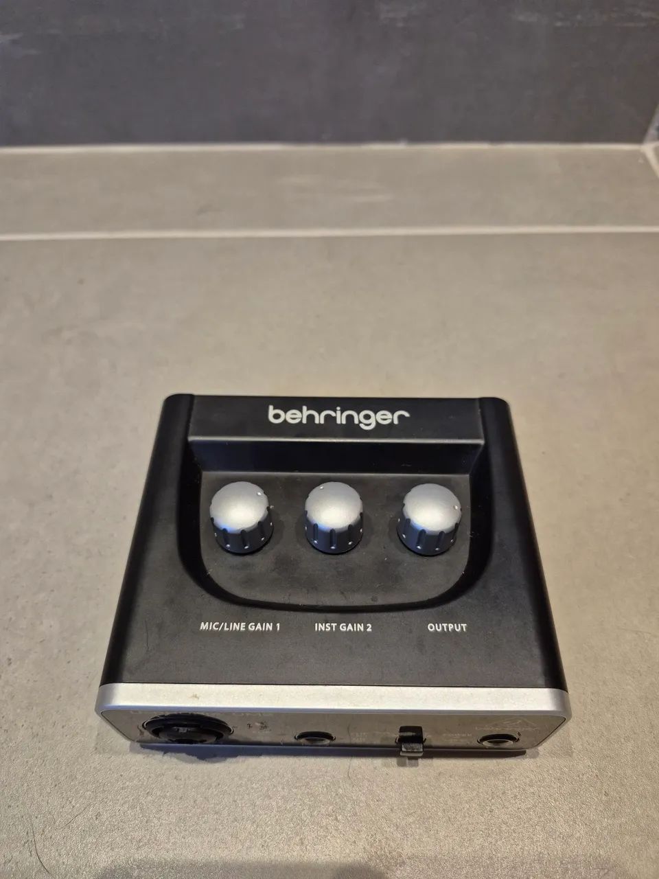 Interface de Áudio Behringer U-Phoria UM2 - Foto 5
