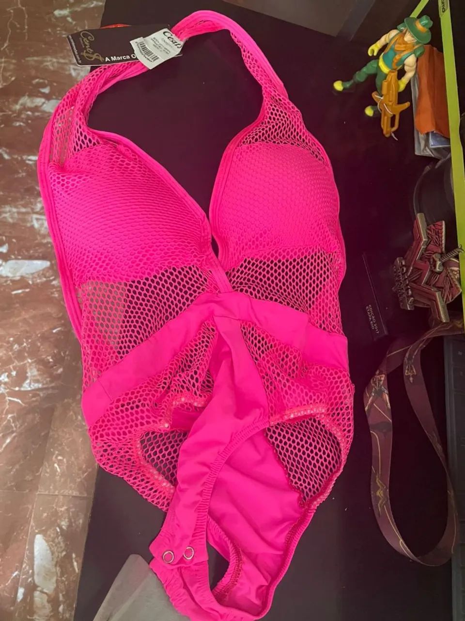 Maiô rosa florescente 