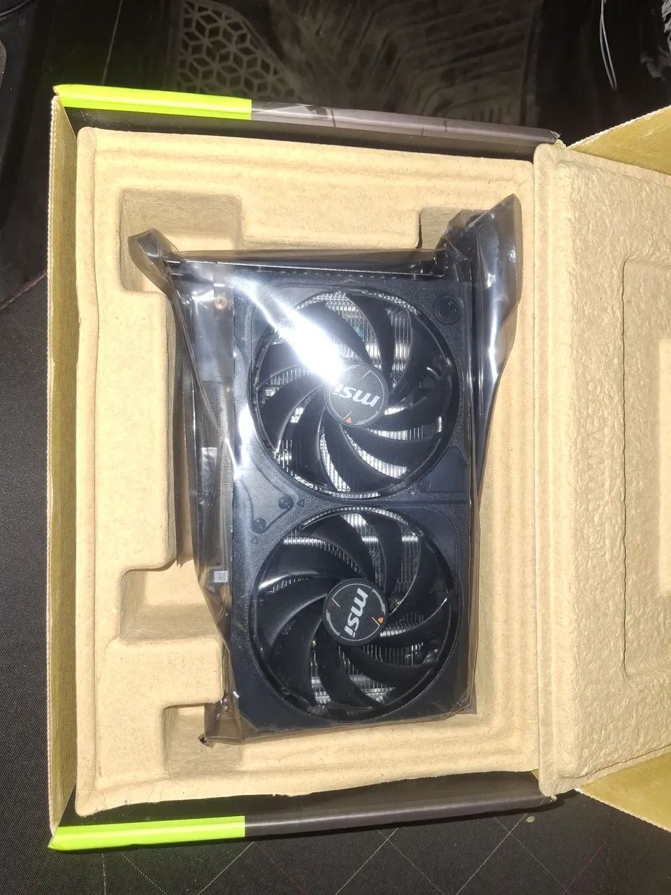 RTX 5060 SHADOW 2 8GB LACRADA NOVA - Foto 3