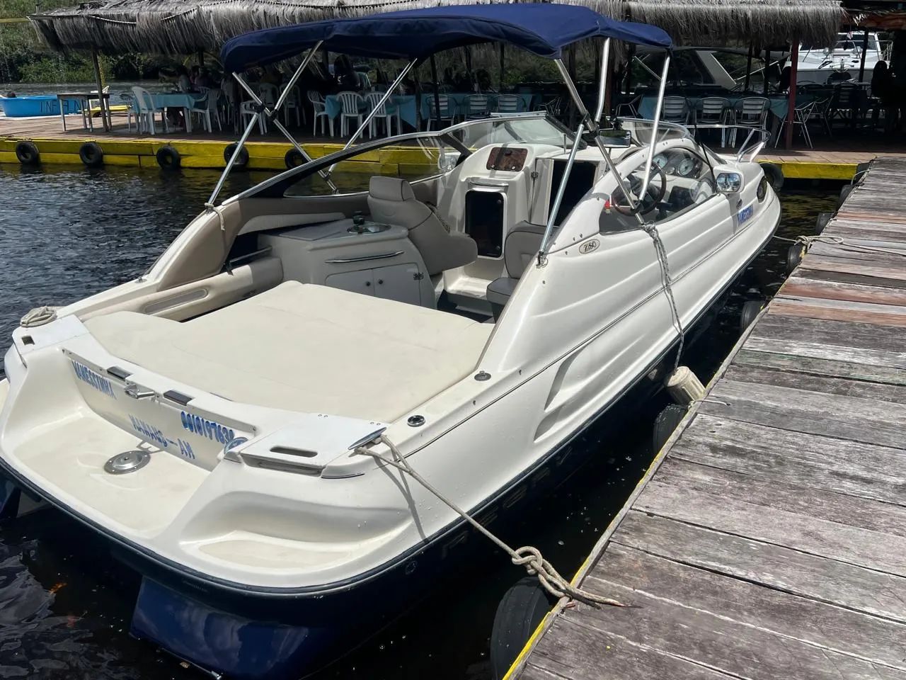 Lancha Regal SLC 2150 semi nova 