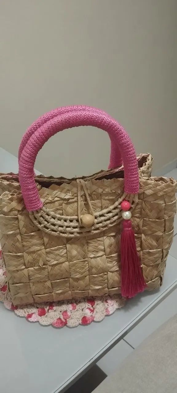 Bolsa de palha de carnaúba trançada