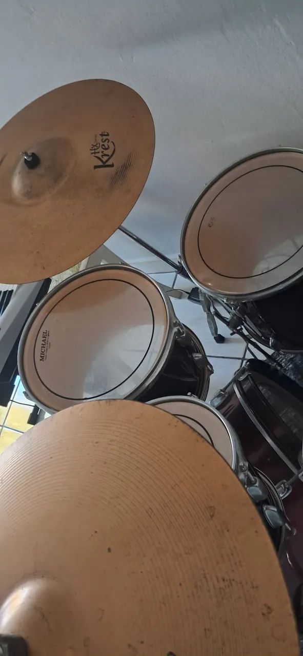 Bateria planet bless completa com pratos krest impecável  - Foto 3