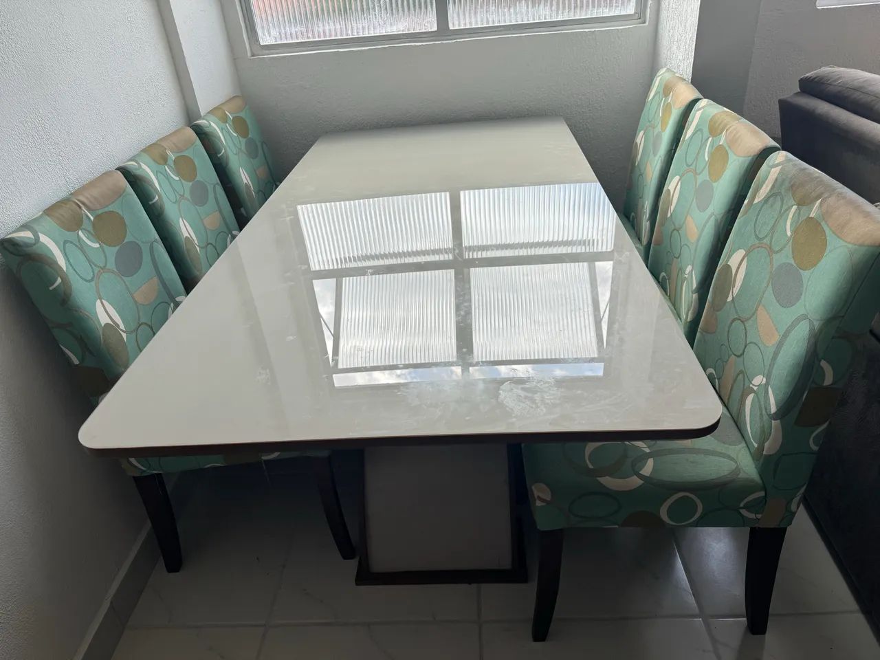 Mesa de vidro temperado com 6 cadeiras  - Foto 4