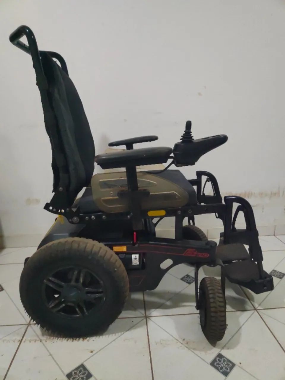 Cadeira de rodas B400 - Foto 3