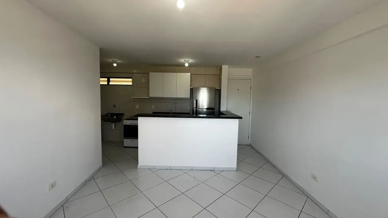 Alugo quarto e sala na Ponta Verde com planejados - Foto 2