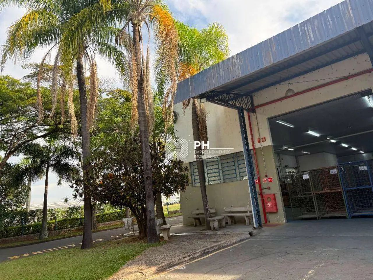 Barracão para alugar, 7000 m² - Saúde - Mogi Mirim/SP