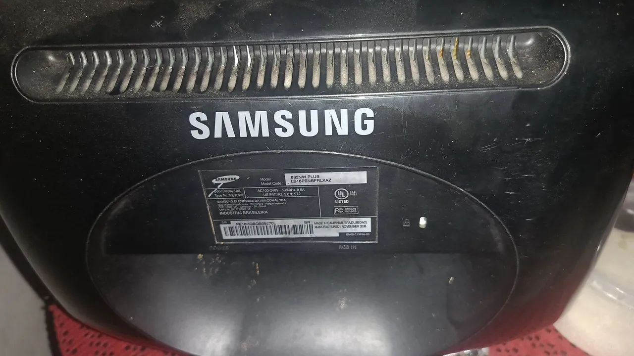 Monitor de 15.8 polegadas com problema na tela mais de resto 100% - Foto 2