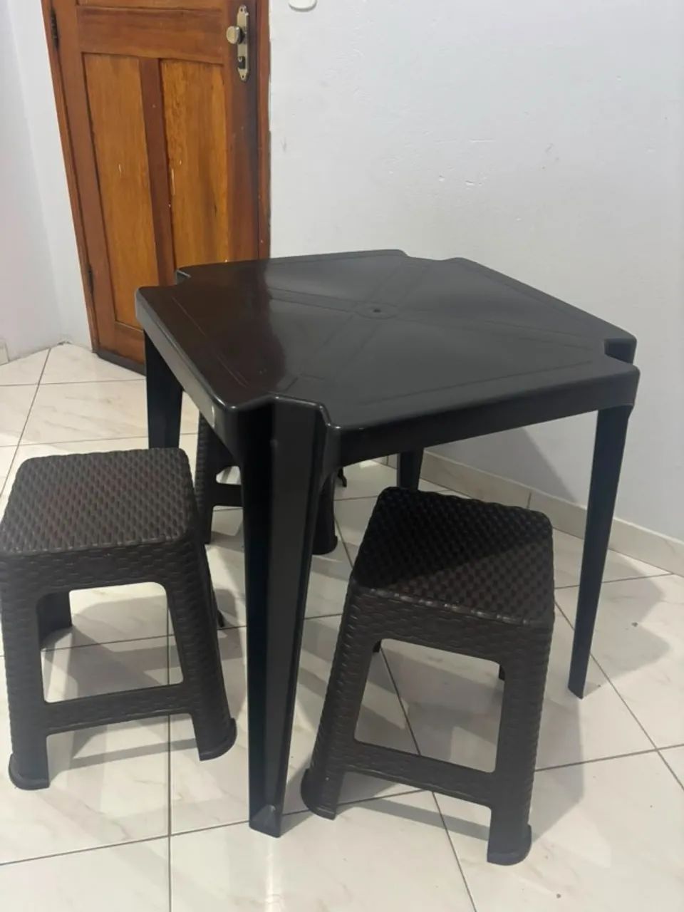 Mesa com banquetas  - Foto 3
