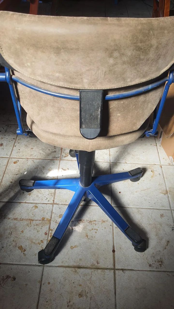 Cadeira giroflex - Foto 4