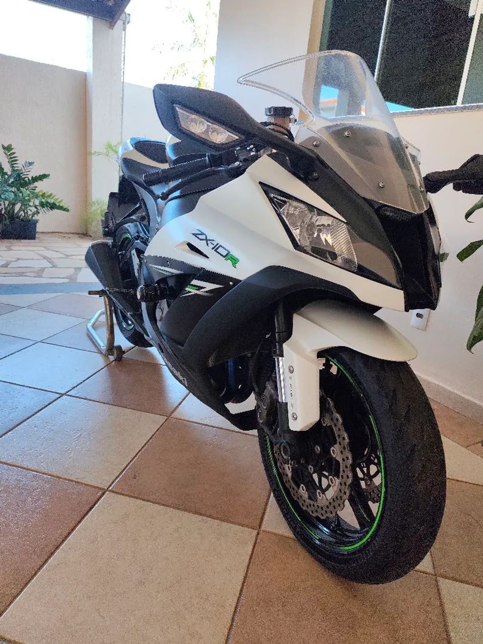 Kawasaki Zx-10/ Zx-10r 1000cc 2014 - 1479167199 | OLX