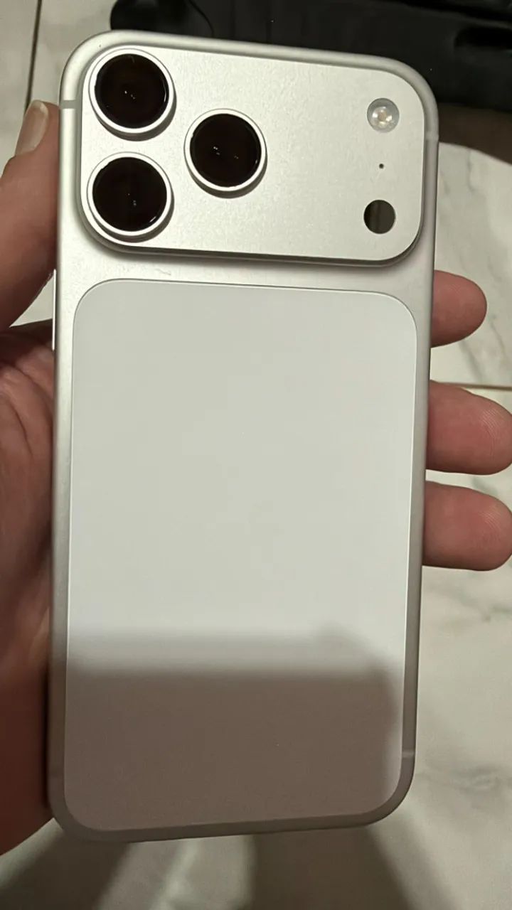 iPhone 17 Pro Max 256GB - Silver - Foto 3