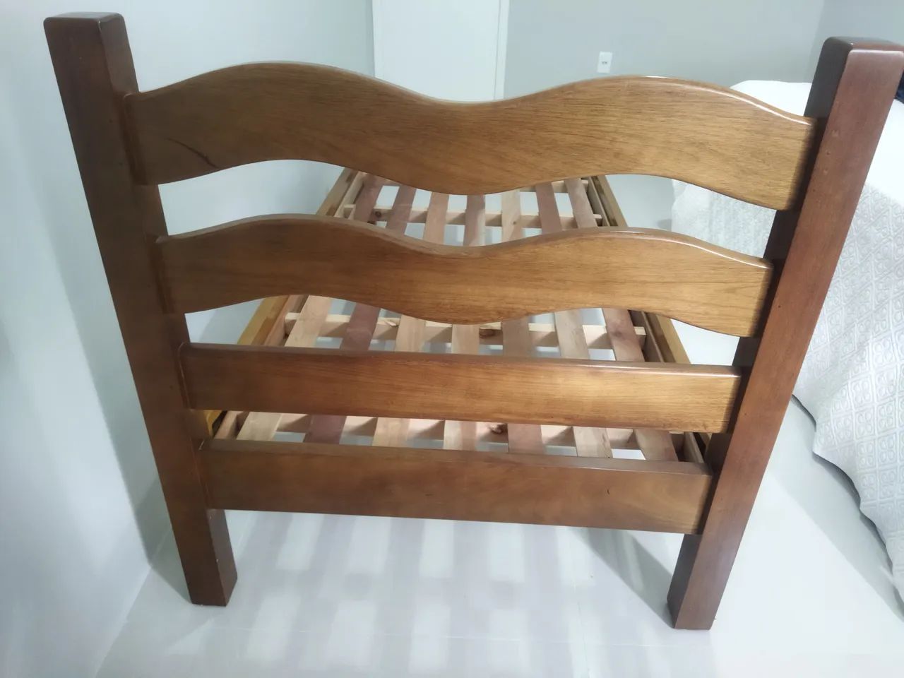 Cama de Solteiro e acompanhada com Colchão  - Foto 2
