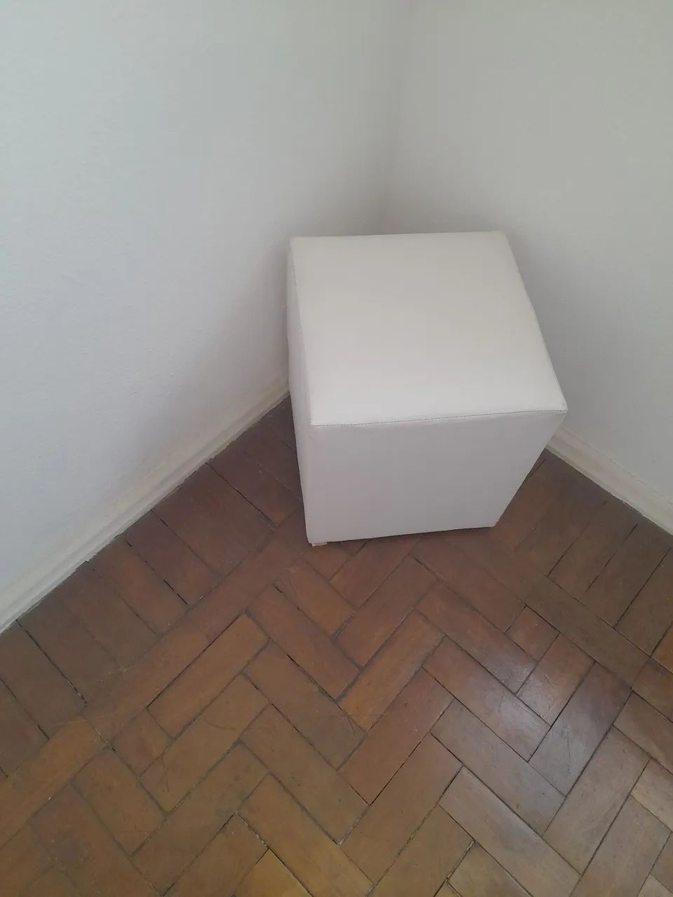 Puff Branco (Motivo mudança) - Foto 4