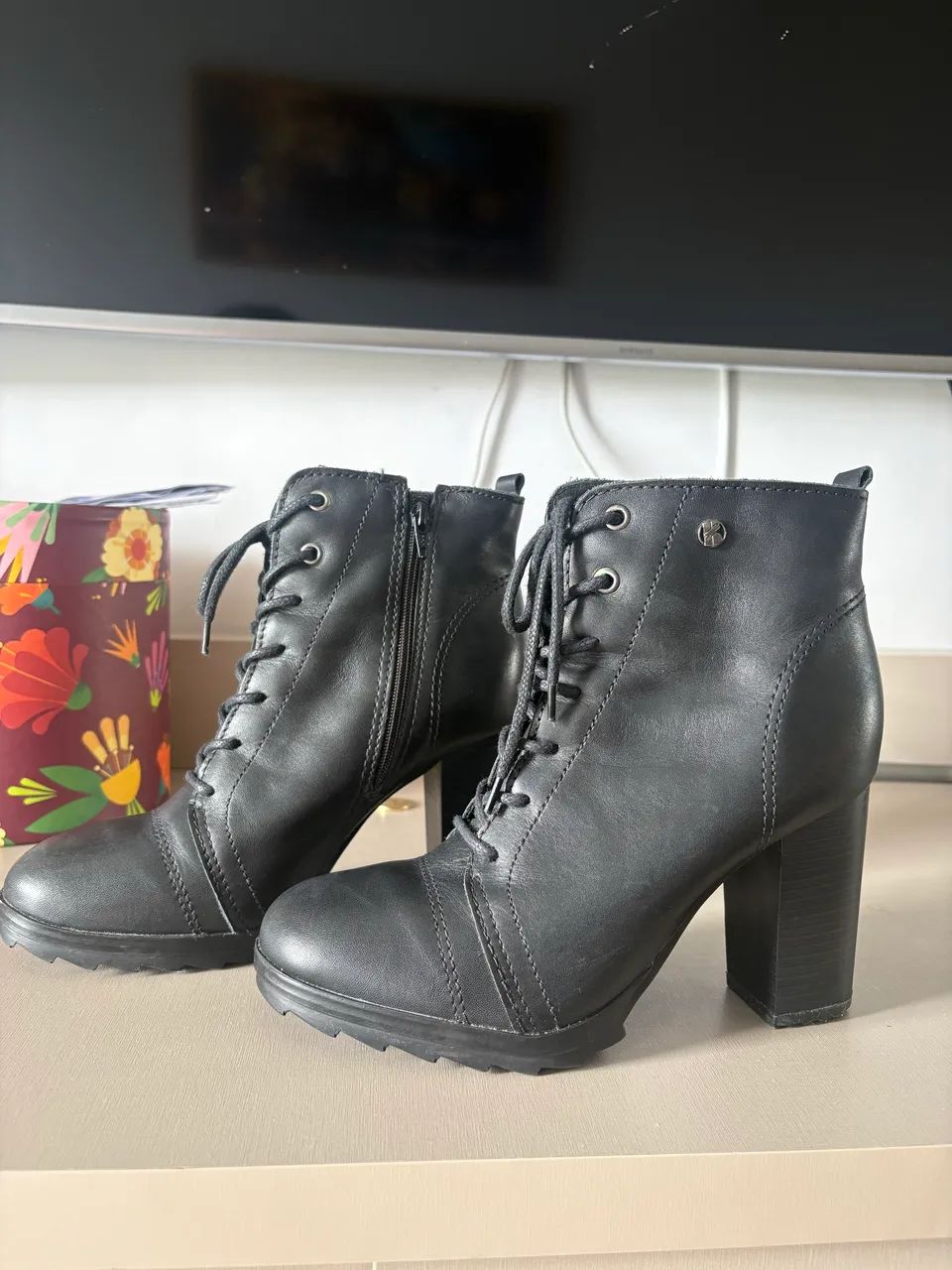 Bota Bottero couro nova 